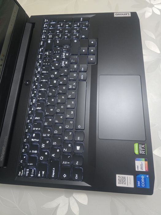 Lenovo Gaming 3/120Hz/i5-11300H/RTX 3050/SSD:512GB/RAM:8GB