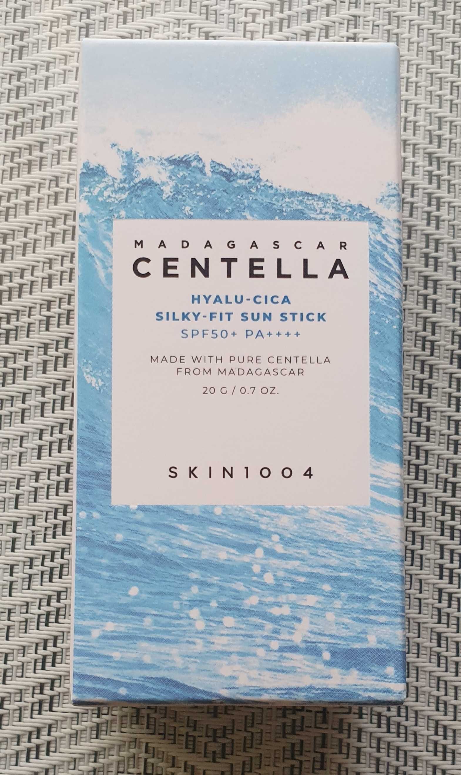 SKIN1004 Madagascar Centella HYALU-CICA Silky-Fit Sun Stick SPF 50.