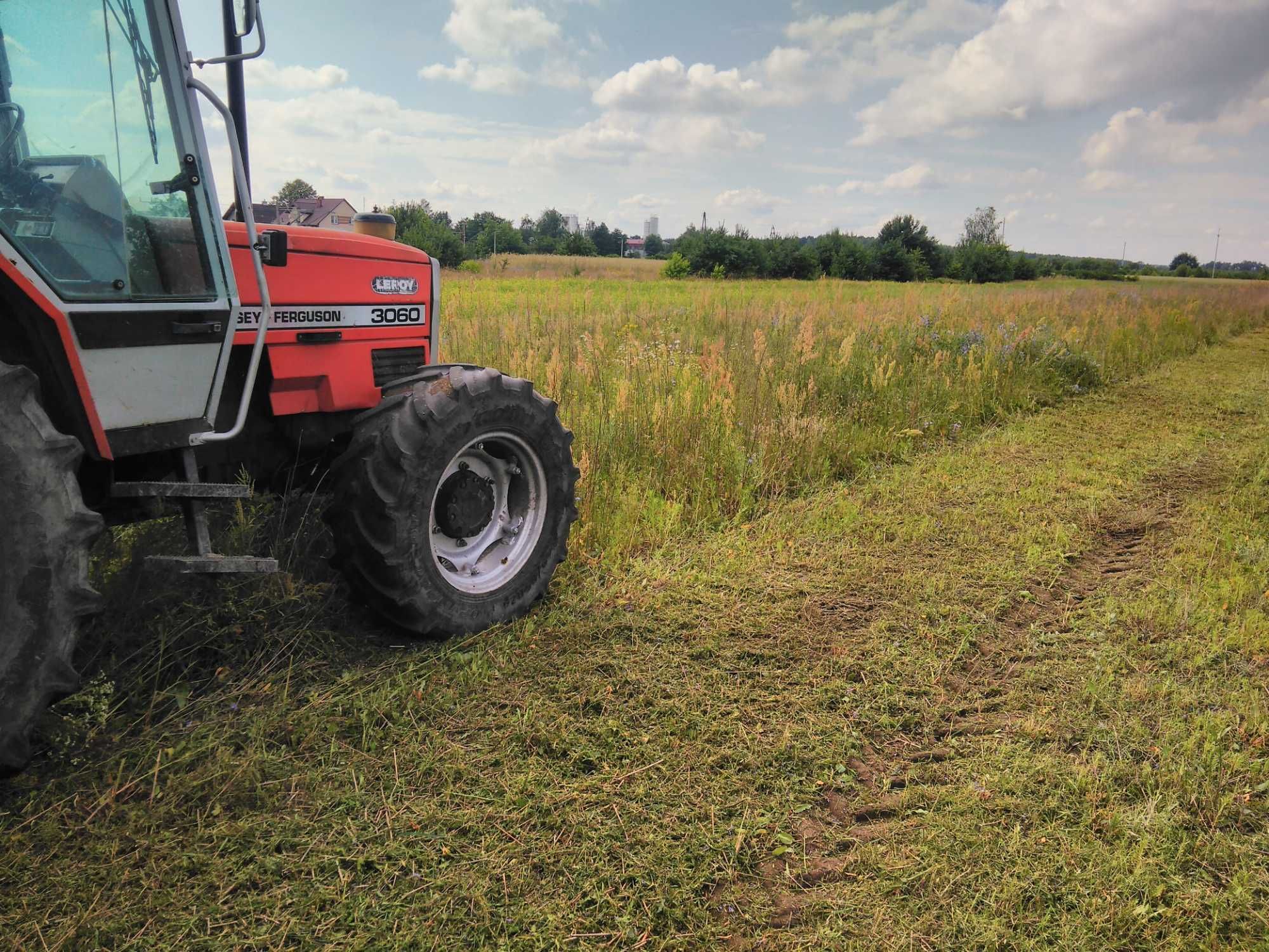 Koszenie traw nieużytków kosiarką bijakową