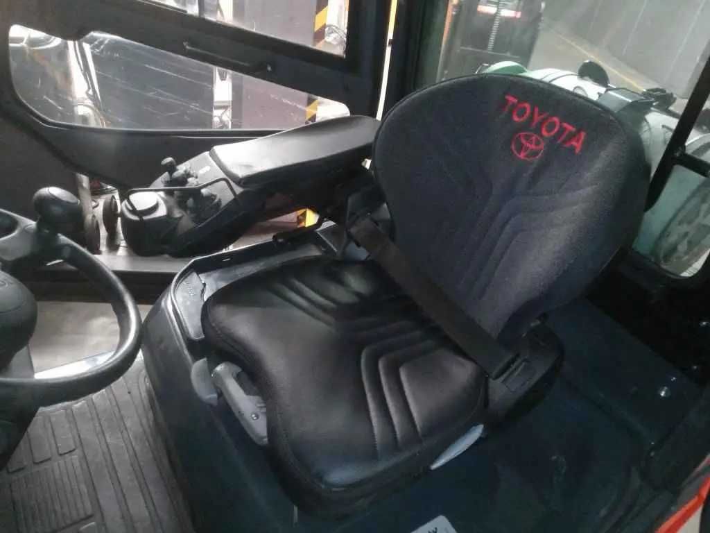 TOYOTA 06-8 FGF 15 газовий навантажувач, кара, погрузчик