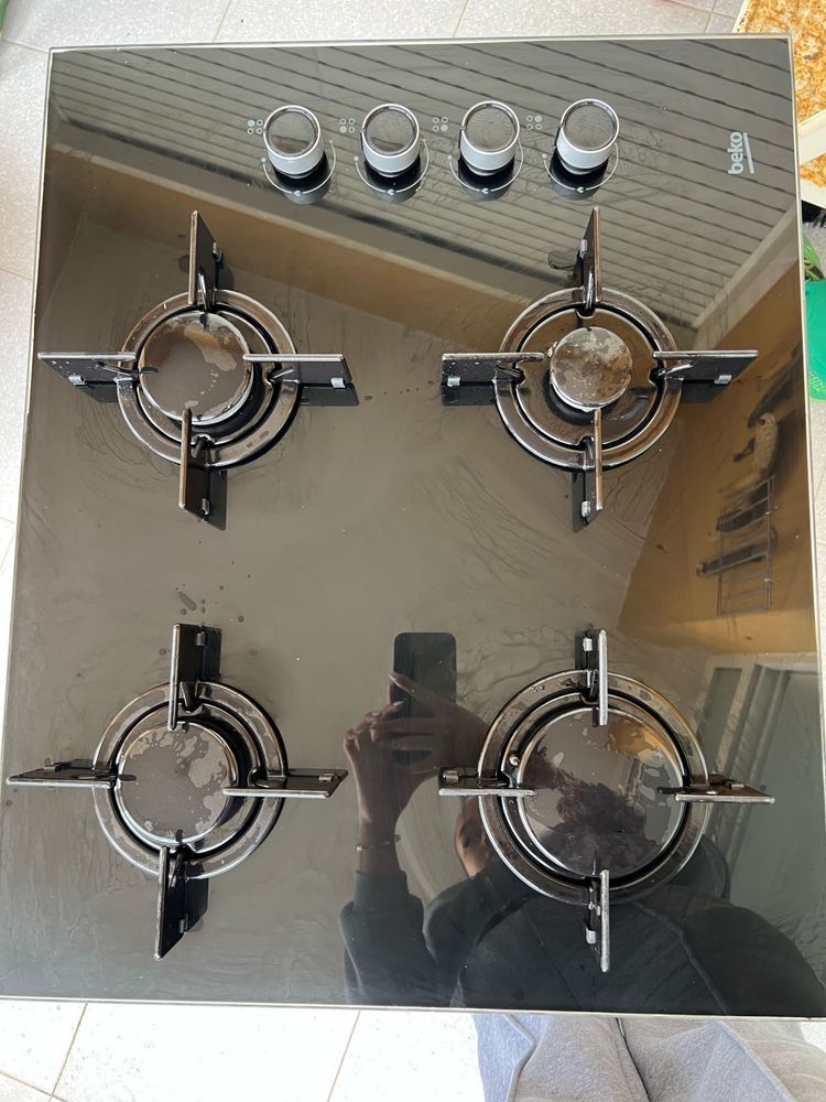 Fogao a gas em excelente menos de um ano utilizacao