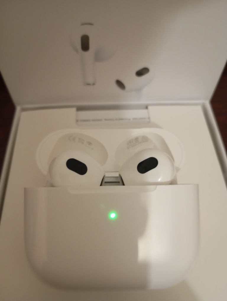 наушники AirPods 3 1:1 +чехол