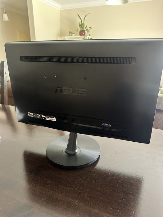 Monitor ASUS em muito bom estado