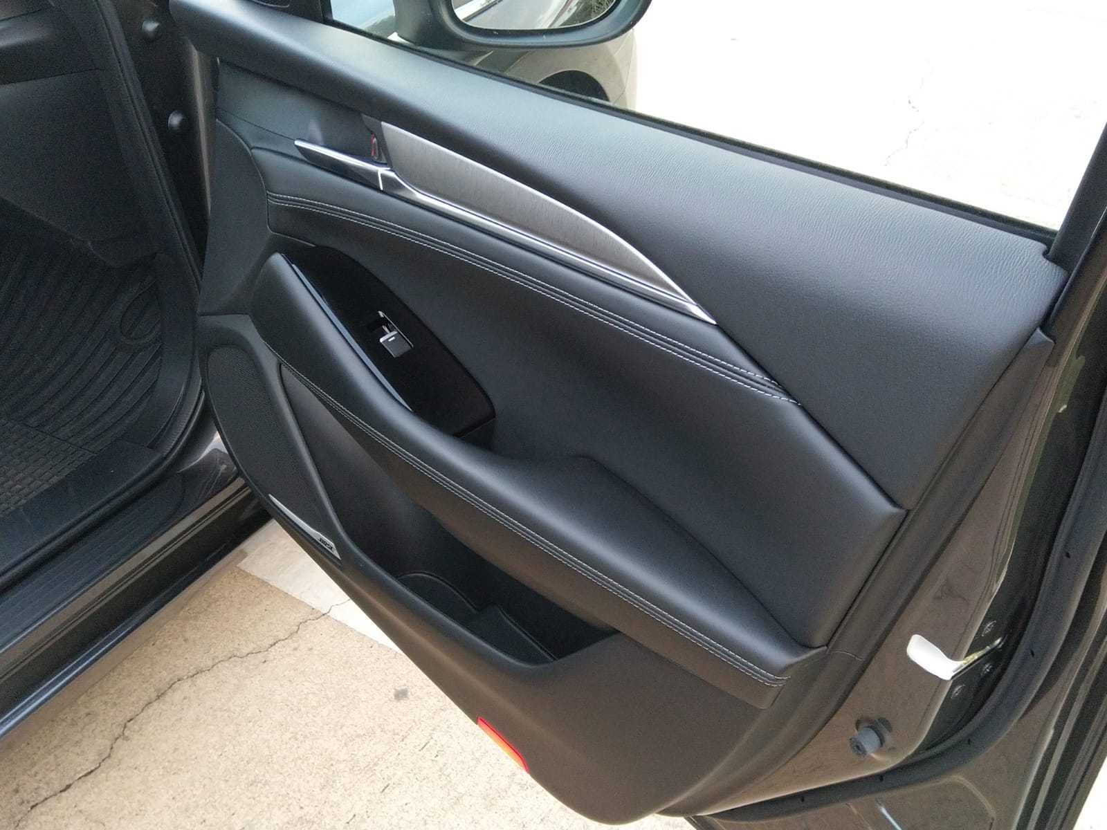 Mazda 6 só 15,000km