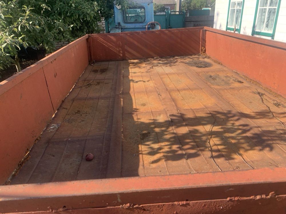 Продам прицеп 2 птс 4