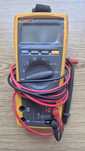 FLUKE 175 Multimetr Cyfrowy TRMS CAT III/IV 1000V Miernik Elektryczny