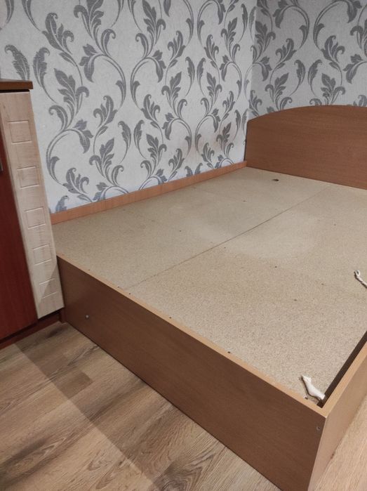 Кровать двуспальная