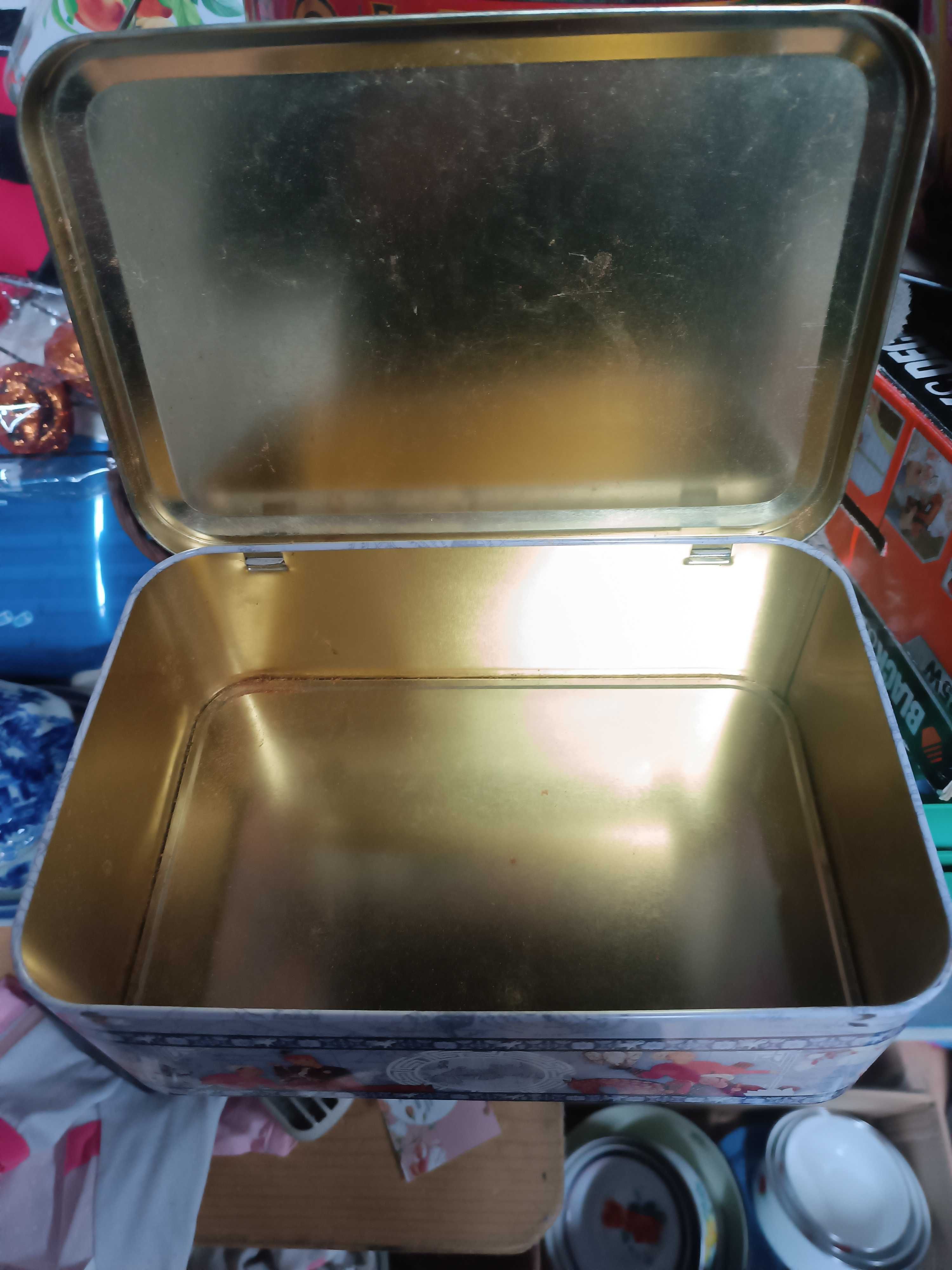 Latas antigas de coleção