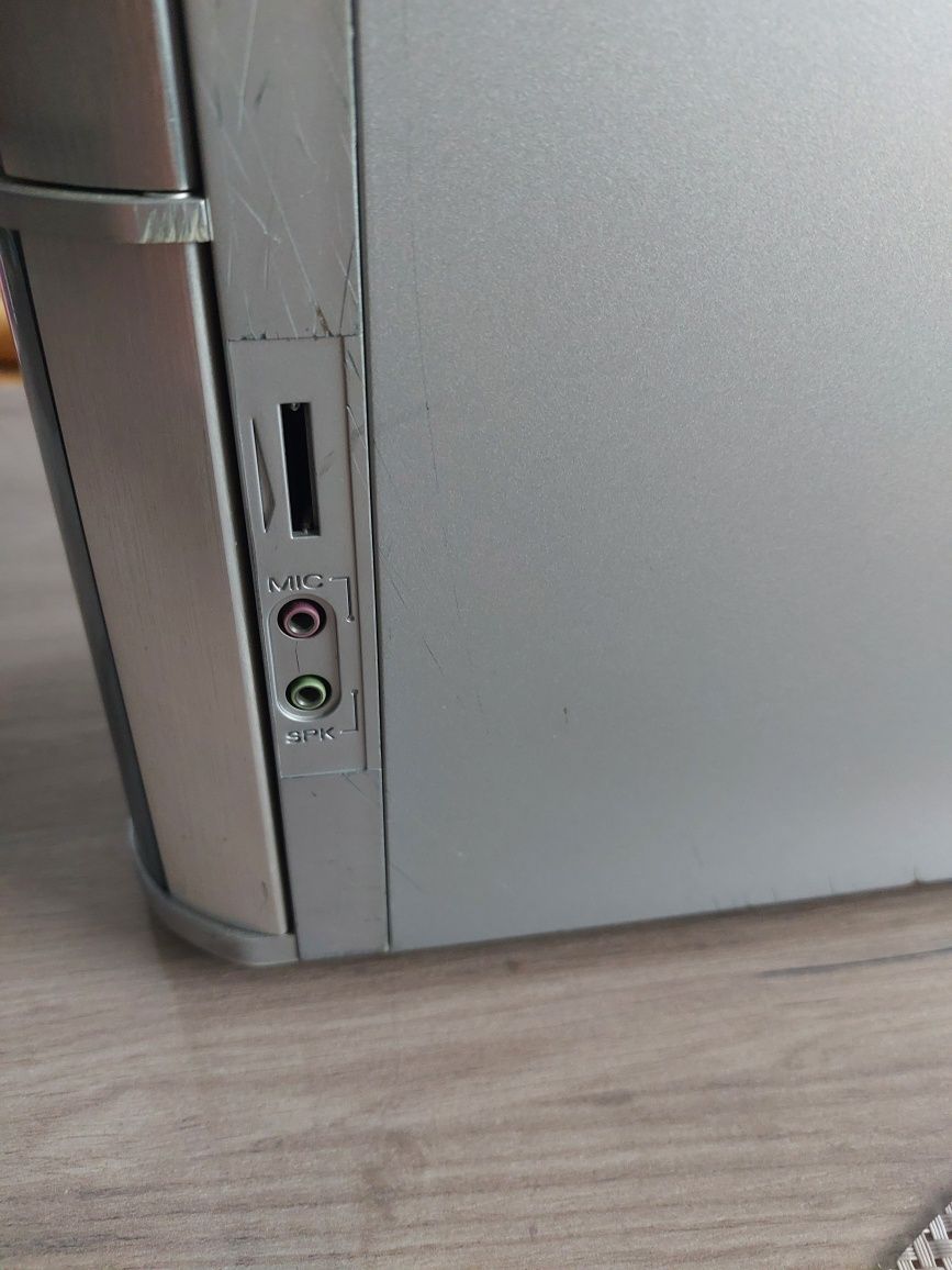 Komputer Cooler Master Intel Core i5 256GB 12GB RAM  Win10