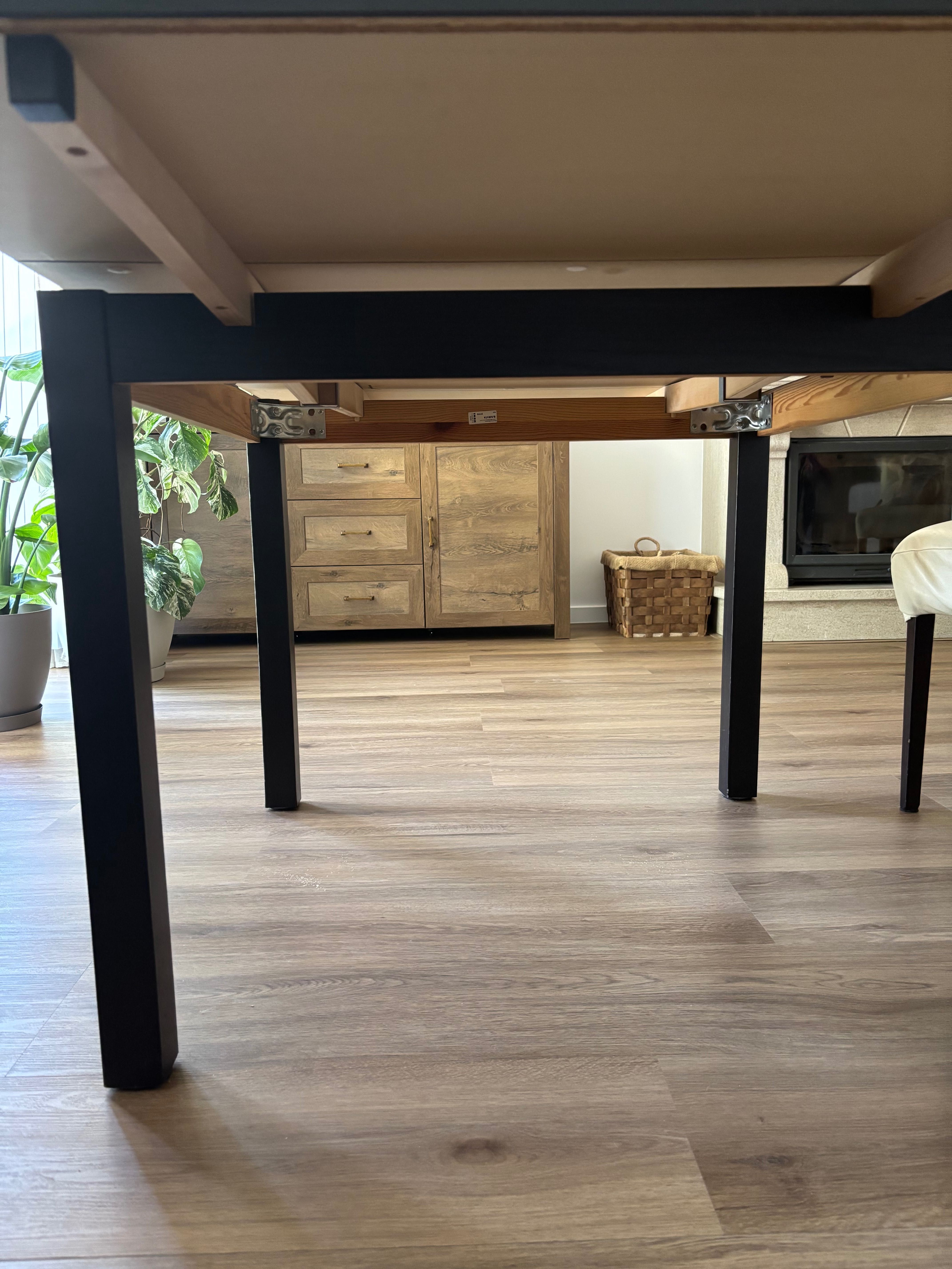 Mesa IKEA Bjursta