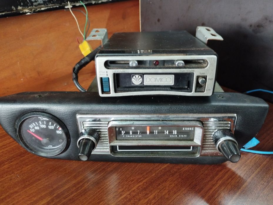Rádio auto antigo