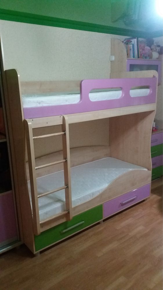 Дитяча кімната, меблі в дитячу, шкаф, кровать, комод