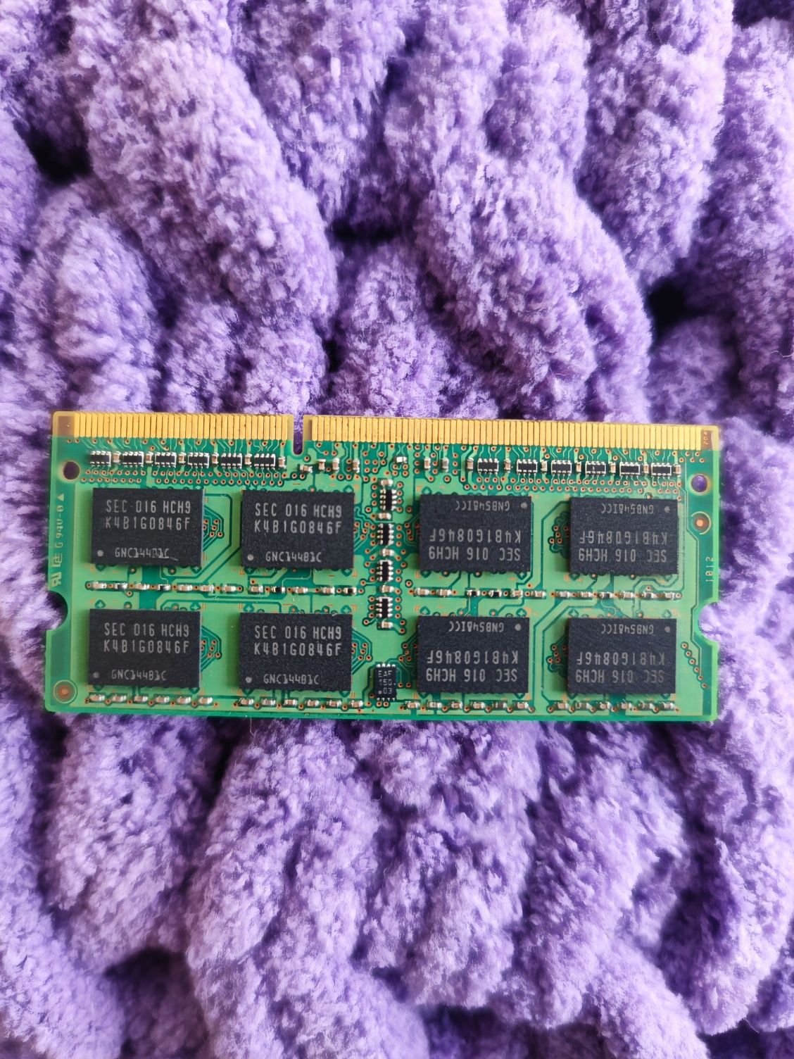 Samsung DDR3 2Gb SO-DIMM 1333 MHz оперативная память ячейка