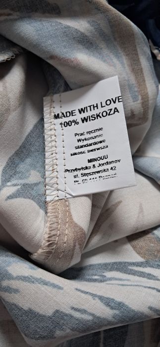 Piękna długa sukienka Minouu