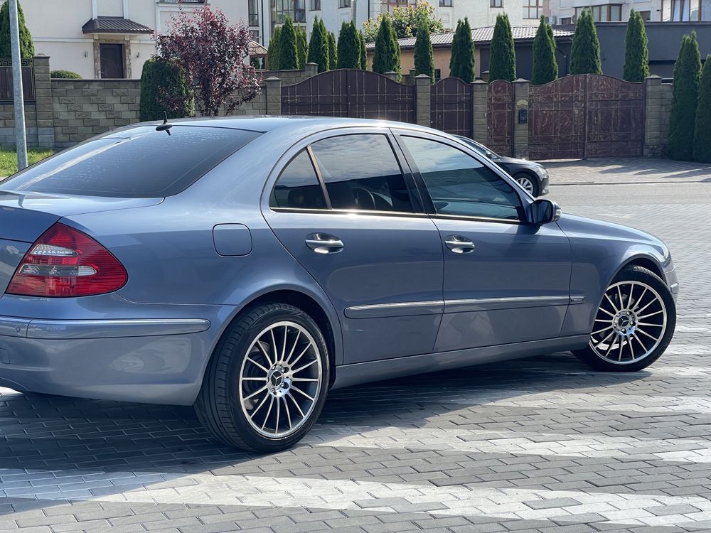 Продам Mersedes-Benz w211 2.2cdi.