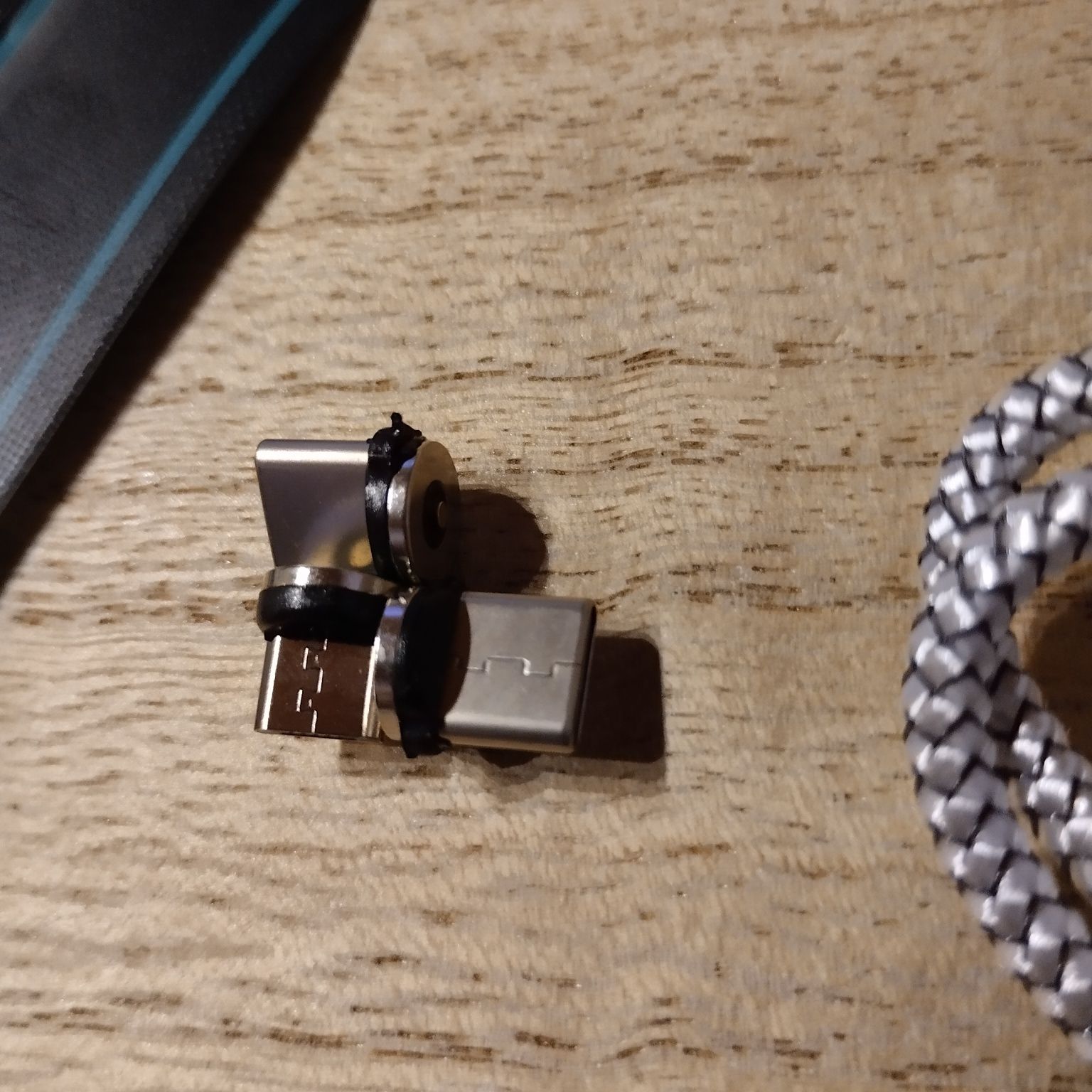 Kabel USB typu C magnetyczny 2 m