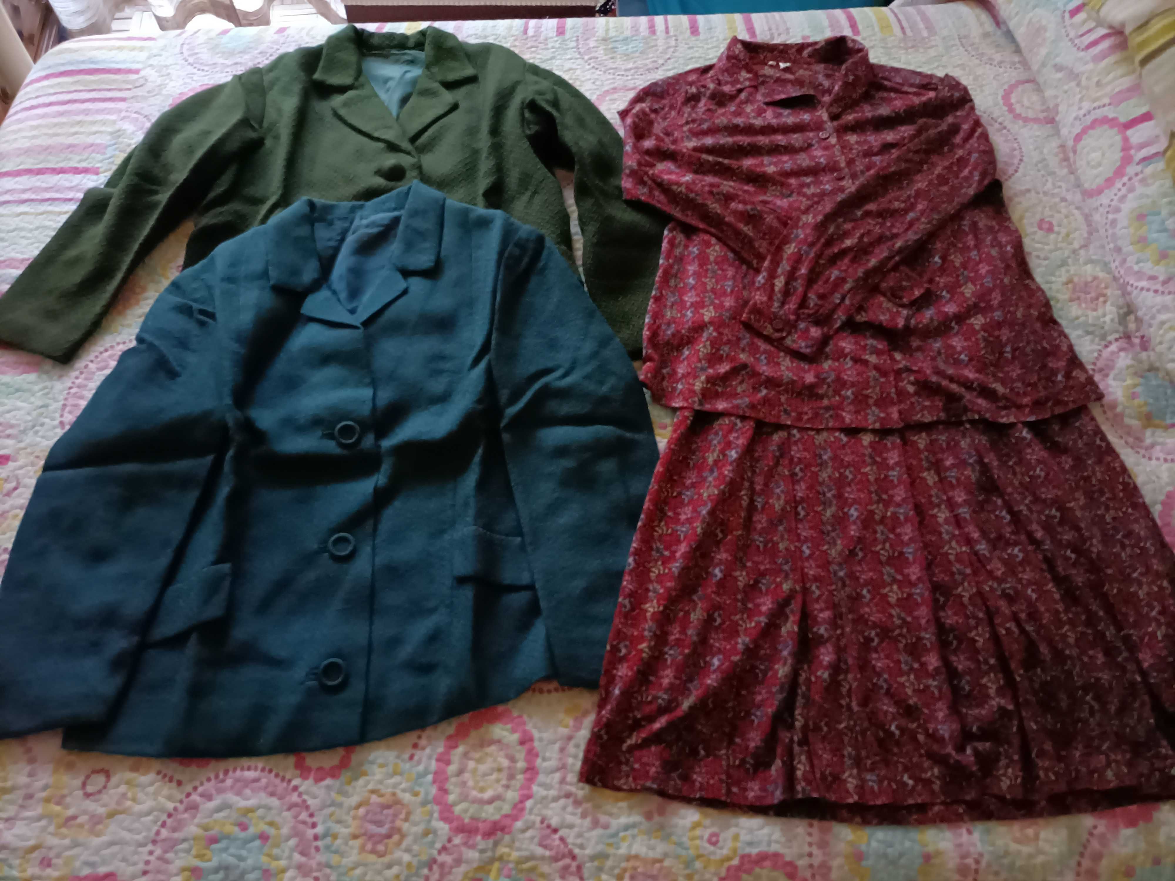 Camisa e Saia + 2 Casacos Vintage