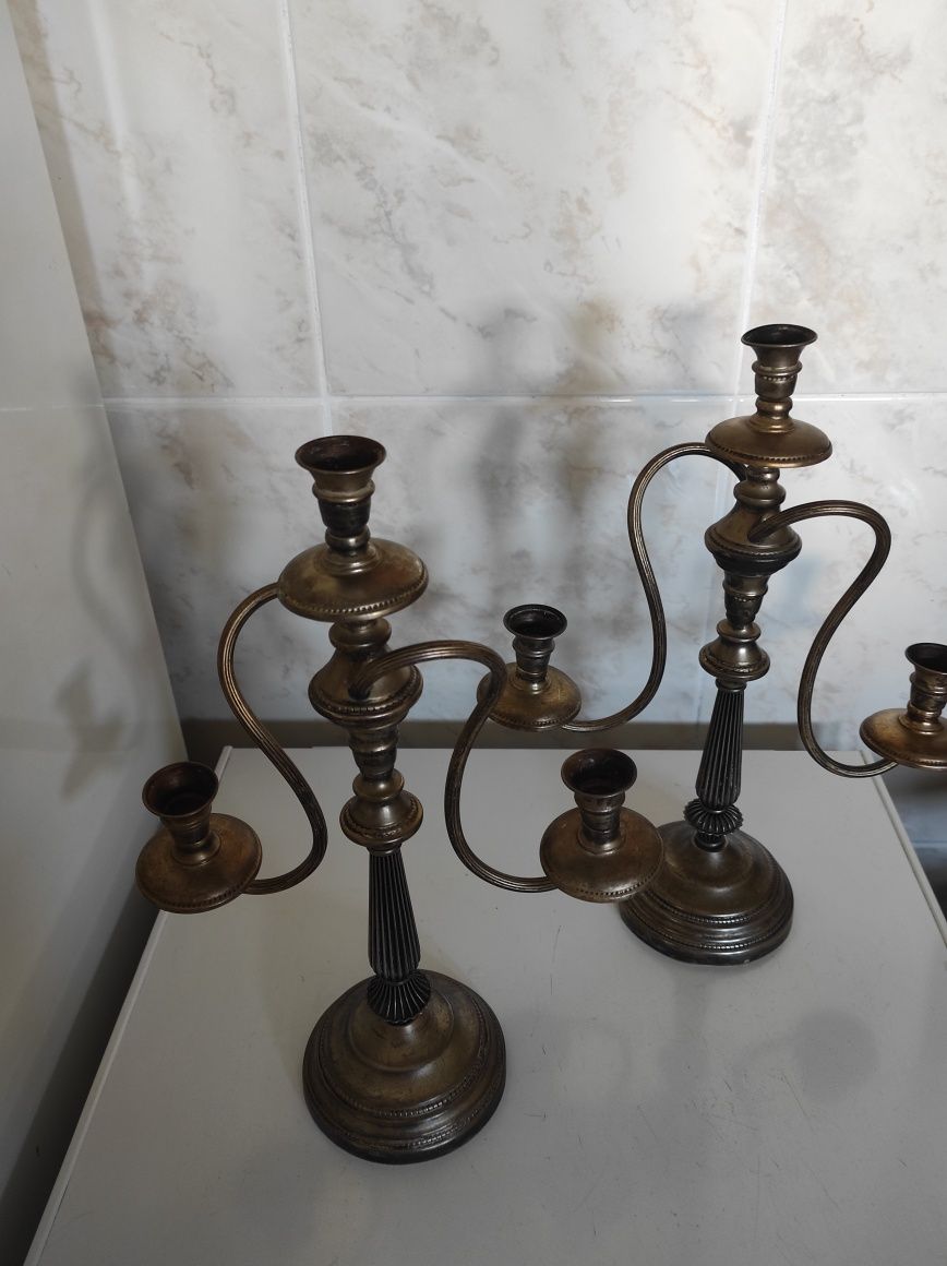 Candelabros em casquinha