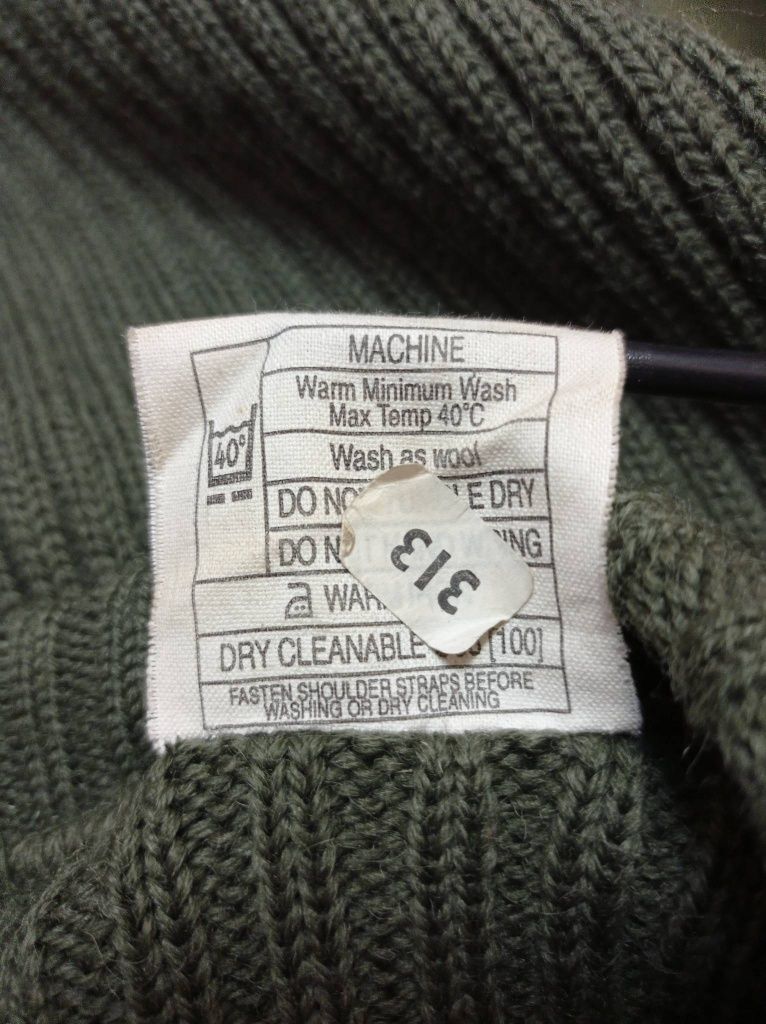 Шерстяной свитер ВС Британии размер 106 (Jersey mans heavy olive green