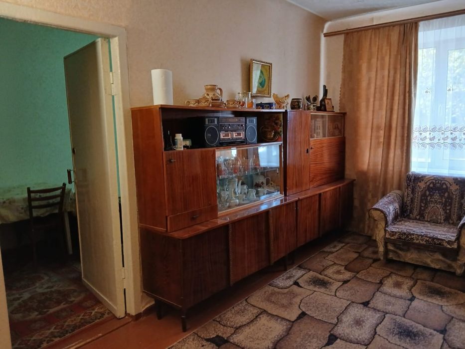 Продам 2-х кімнатну квартиру