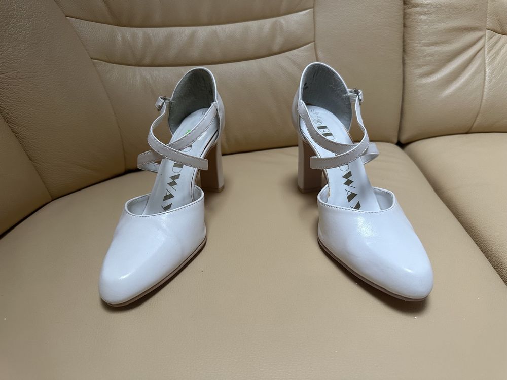 Eleganckie buty na wysokim obcasie