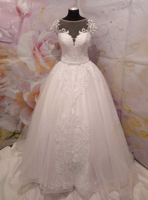 Пышное белое свадебное  платье 46р