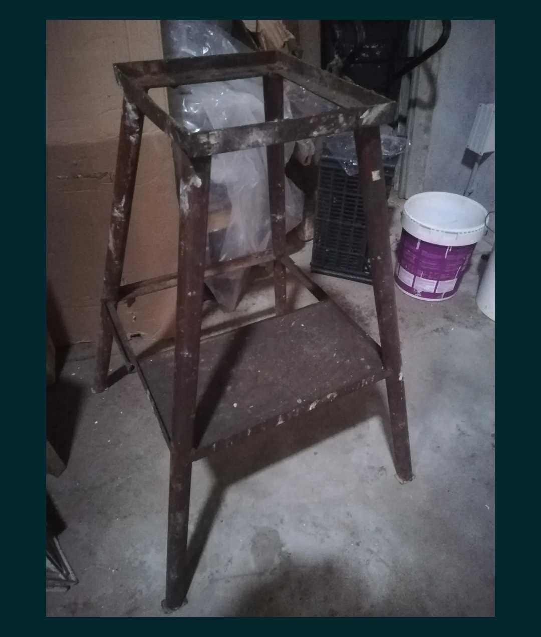 Estrutura / Bancada de trabalho em ferro