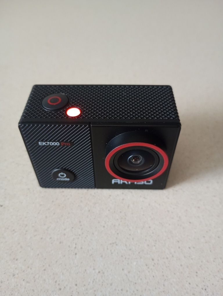 Action cam AKASO EK7000 Pro (Como NOVA)