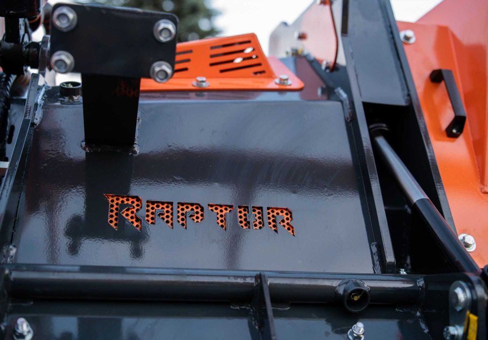 Mulczer leśny ORKAN R4 RAPTOR wgłębny, frez stały ząb ML 200