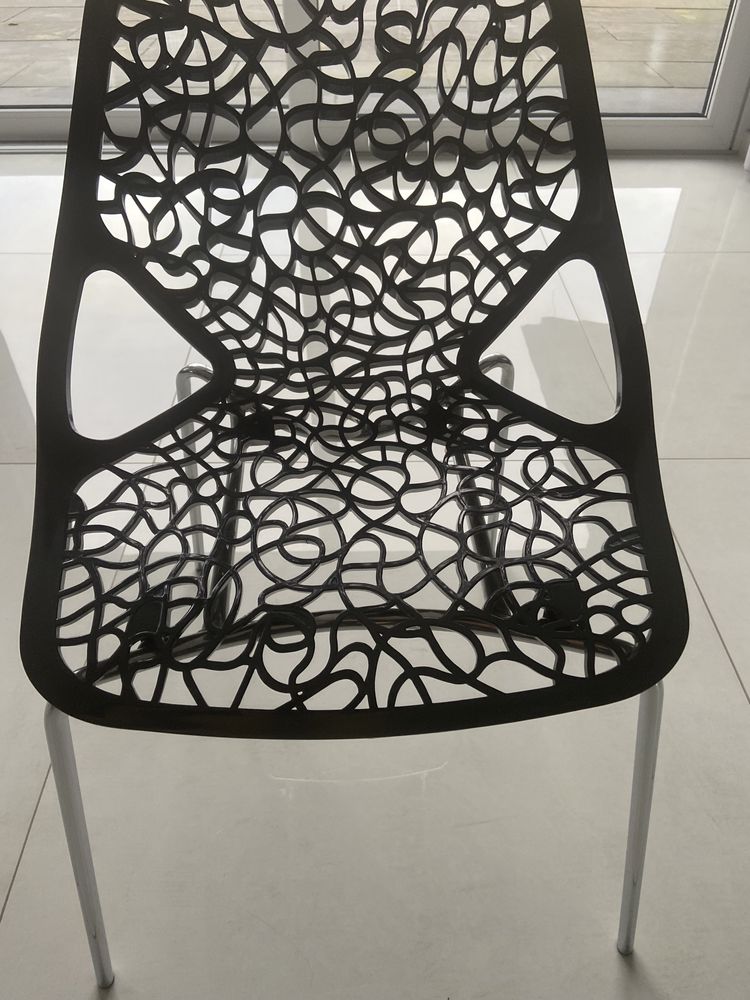 Krzesło ażurowe