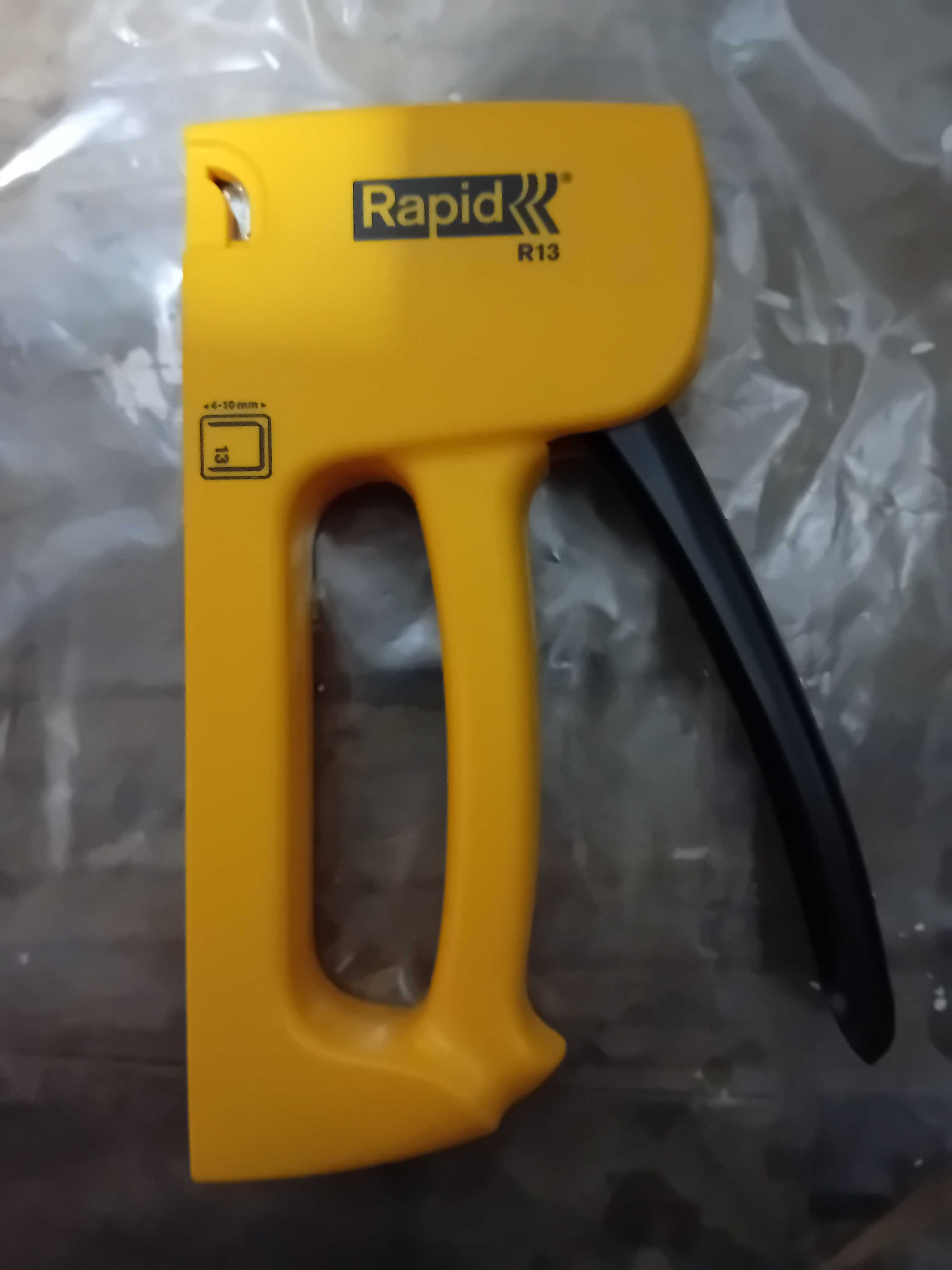 Agrafador/grampeador Rapid R13