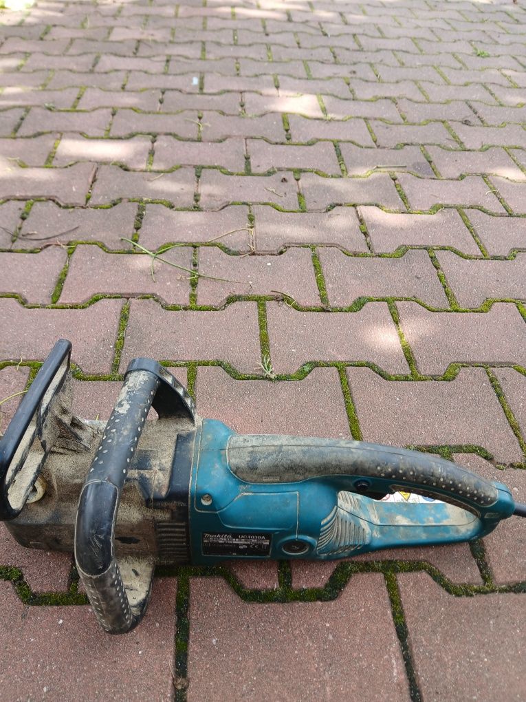 Piła elektryczna Makita UC 3530A 4030A