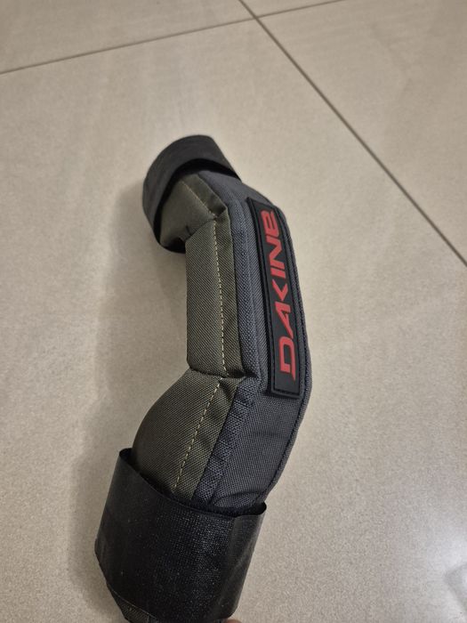 Dakine bom protector ochraniacz głowicy bomu