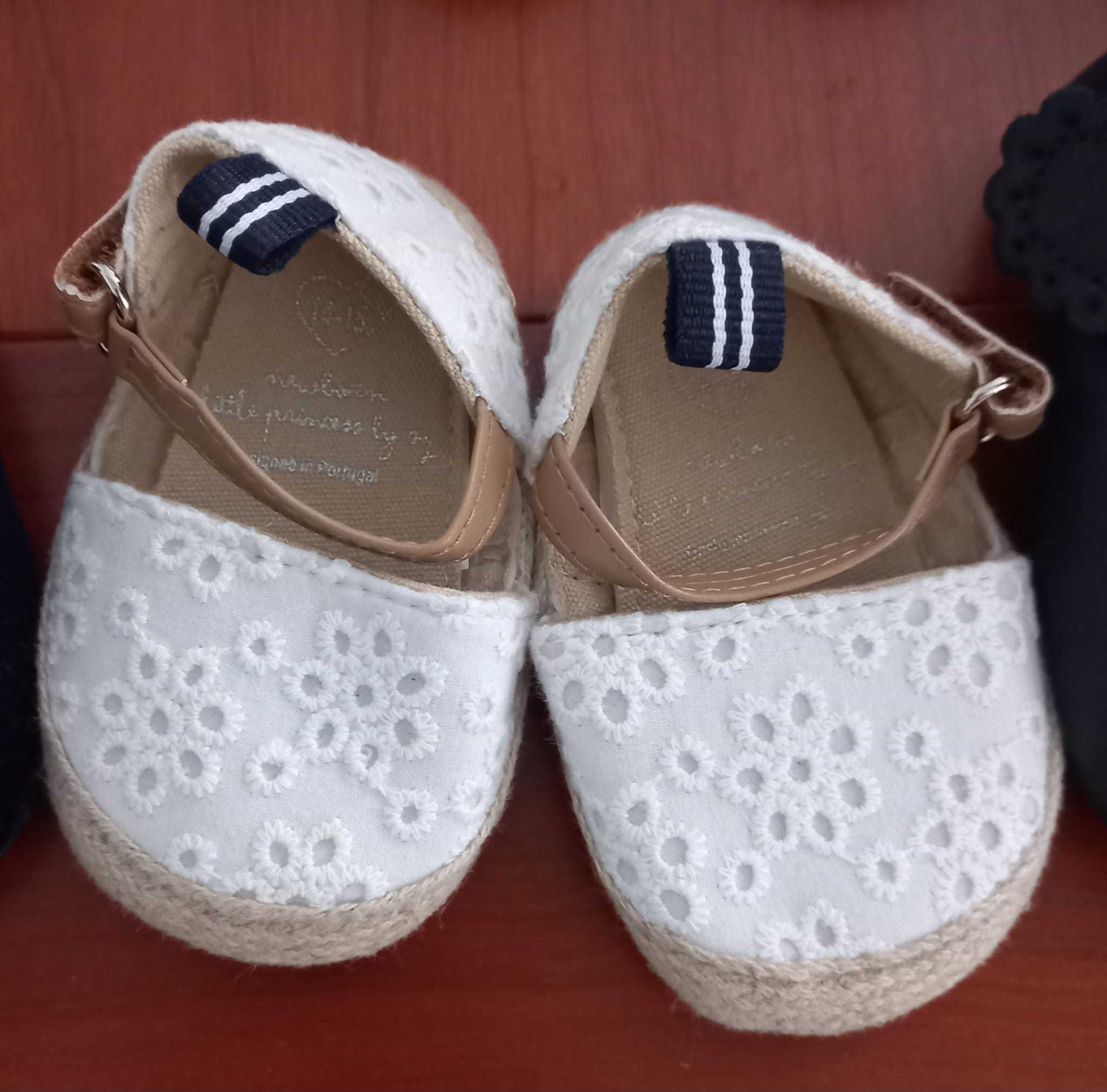 Sapatos para bebé menina: sabrinas e sandálias sem sola e com sola