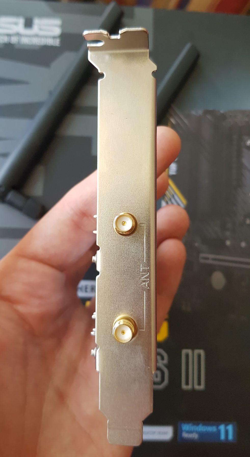 Wi-Fi/Bluetooth адаптер ASUS PCE-AX1800