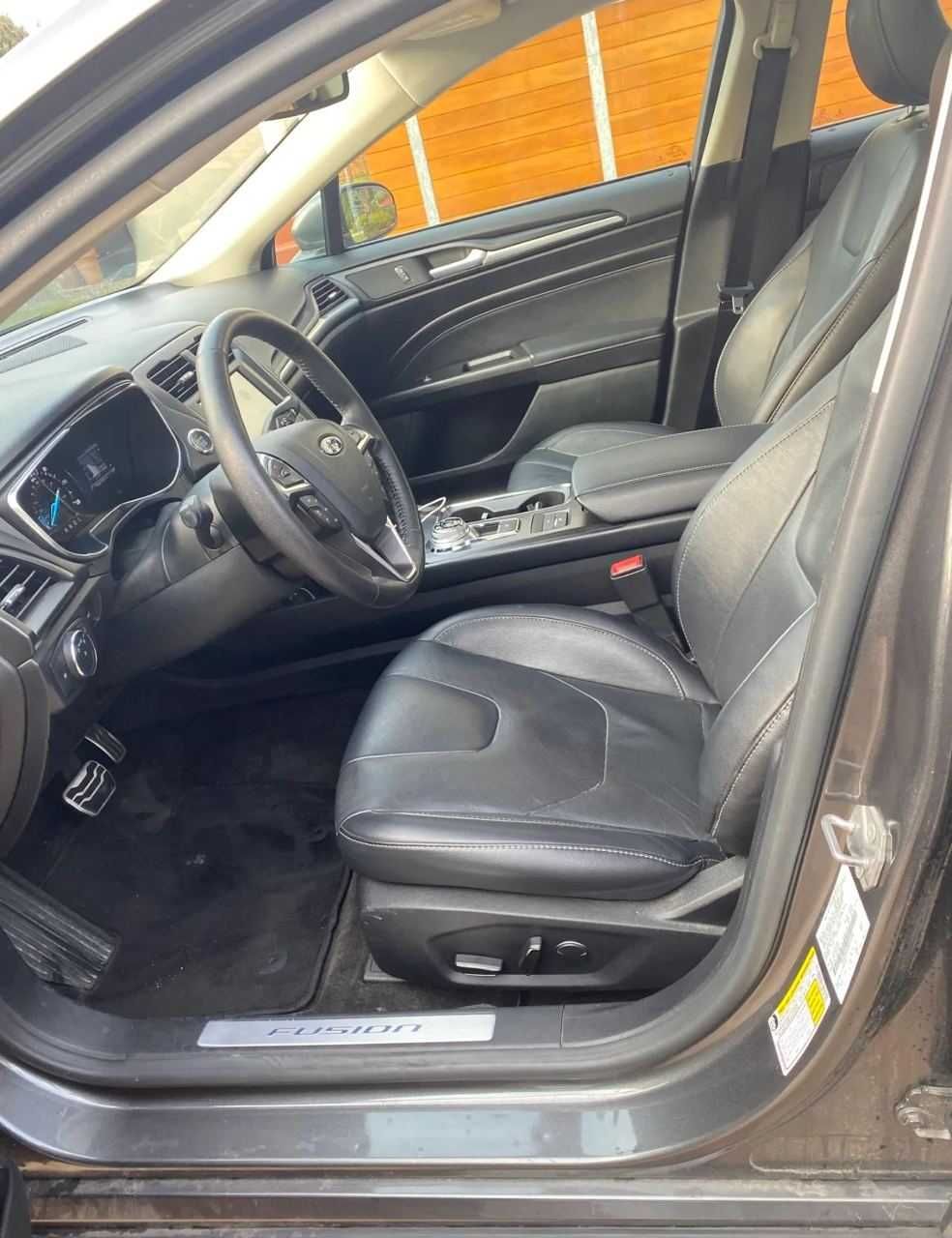 Ford Fusion Plug-in Hybrid 2019 року