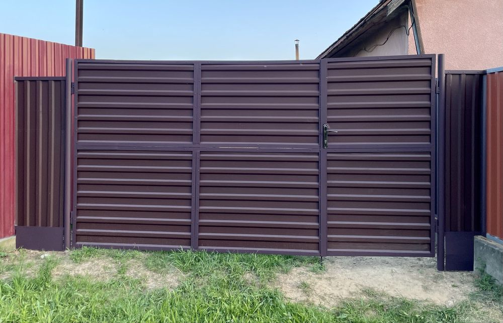 Будинок 40кв та ділянка 8 сотин