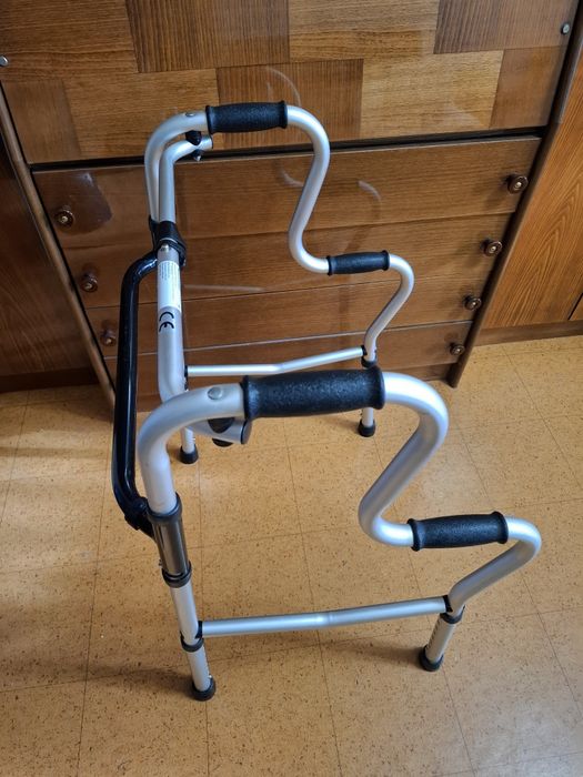 Ходунки для взрослых, складные