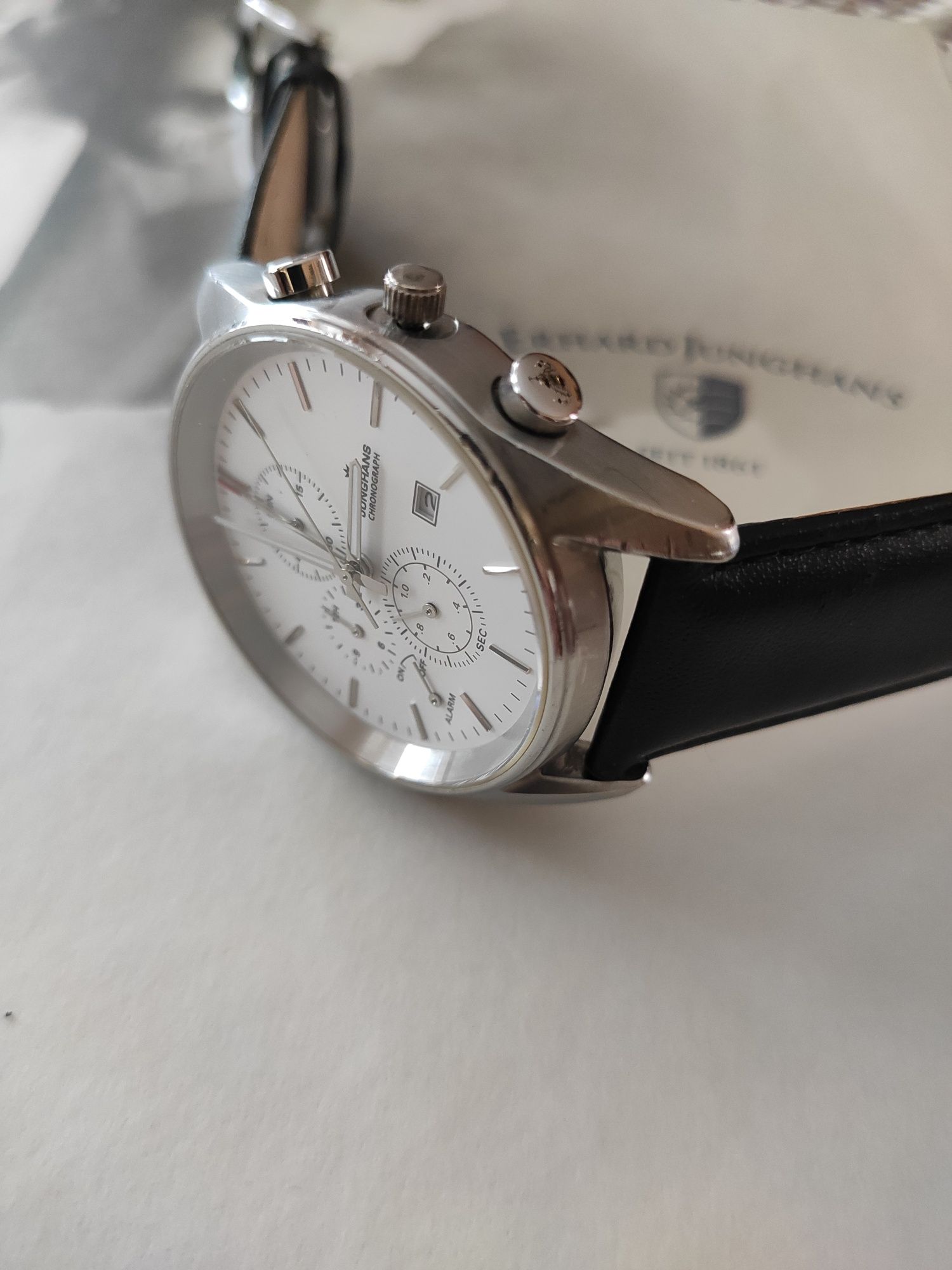 Junghans_Chronograf_Alarm