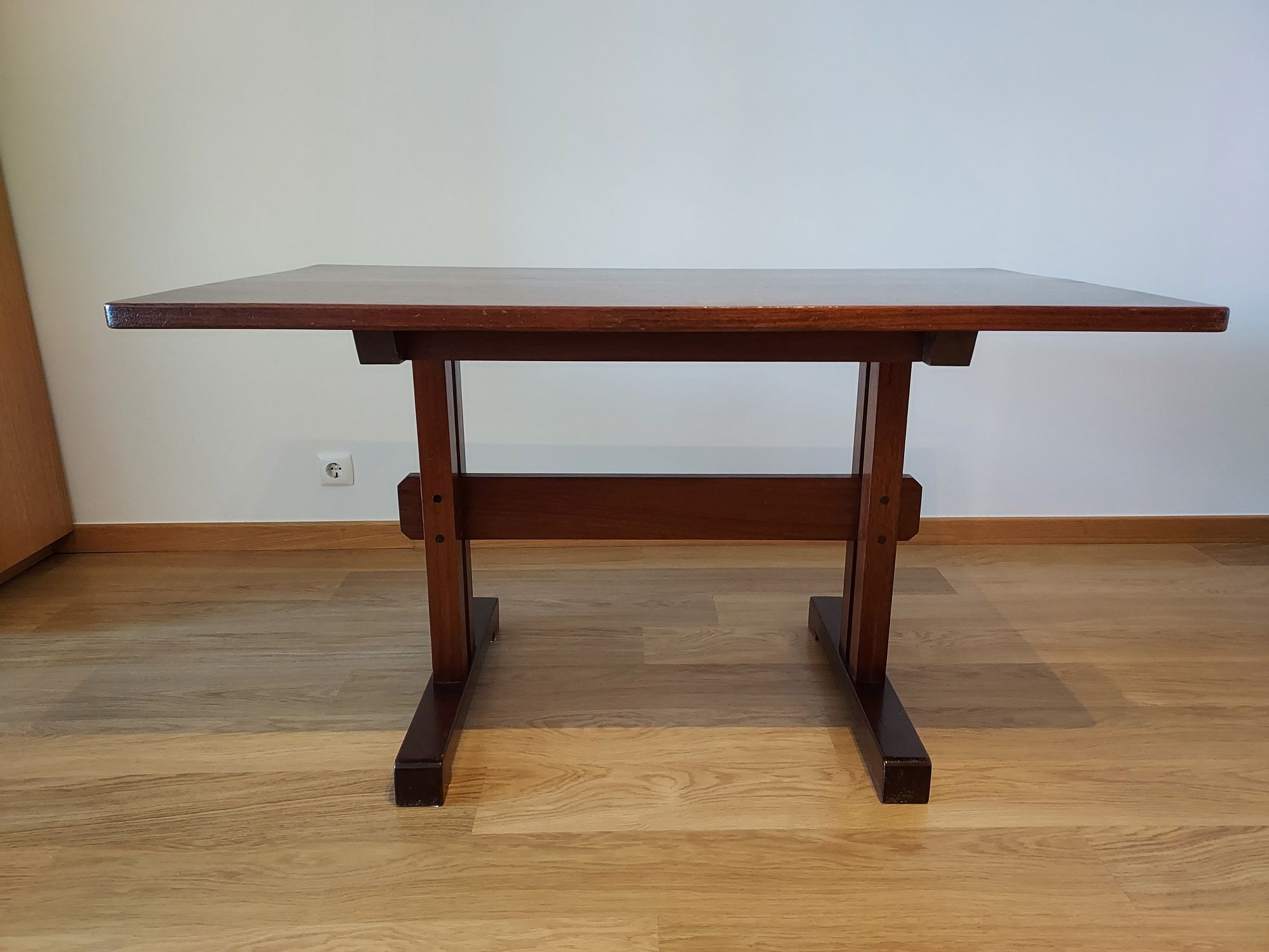 Mesa de Jantar e 5 Cadeiras Vintage em Madeira/Pele