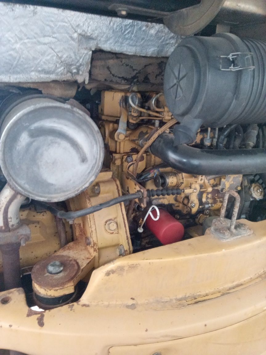 Vendo mini giratória Caterpillar 303 CR