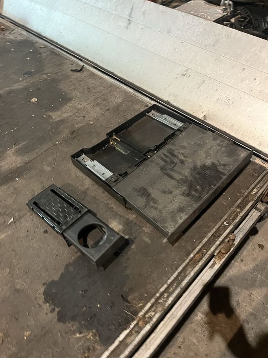 Deska polka schowek ladowarka mieszek galka nawiew master movano iv 20