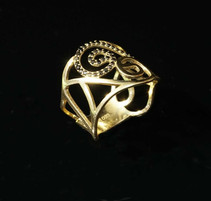 Złoto 585-złoty pierścionek ażurowy rozm 19