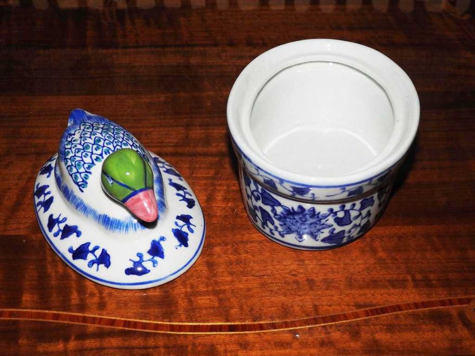 Porcelanowa ceramiczna Kaczka - pojemnik szkatułka