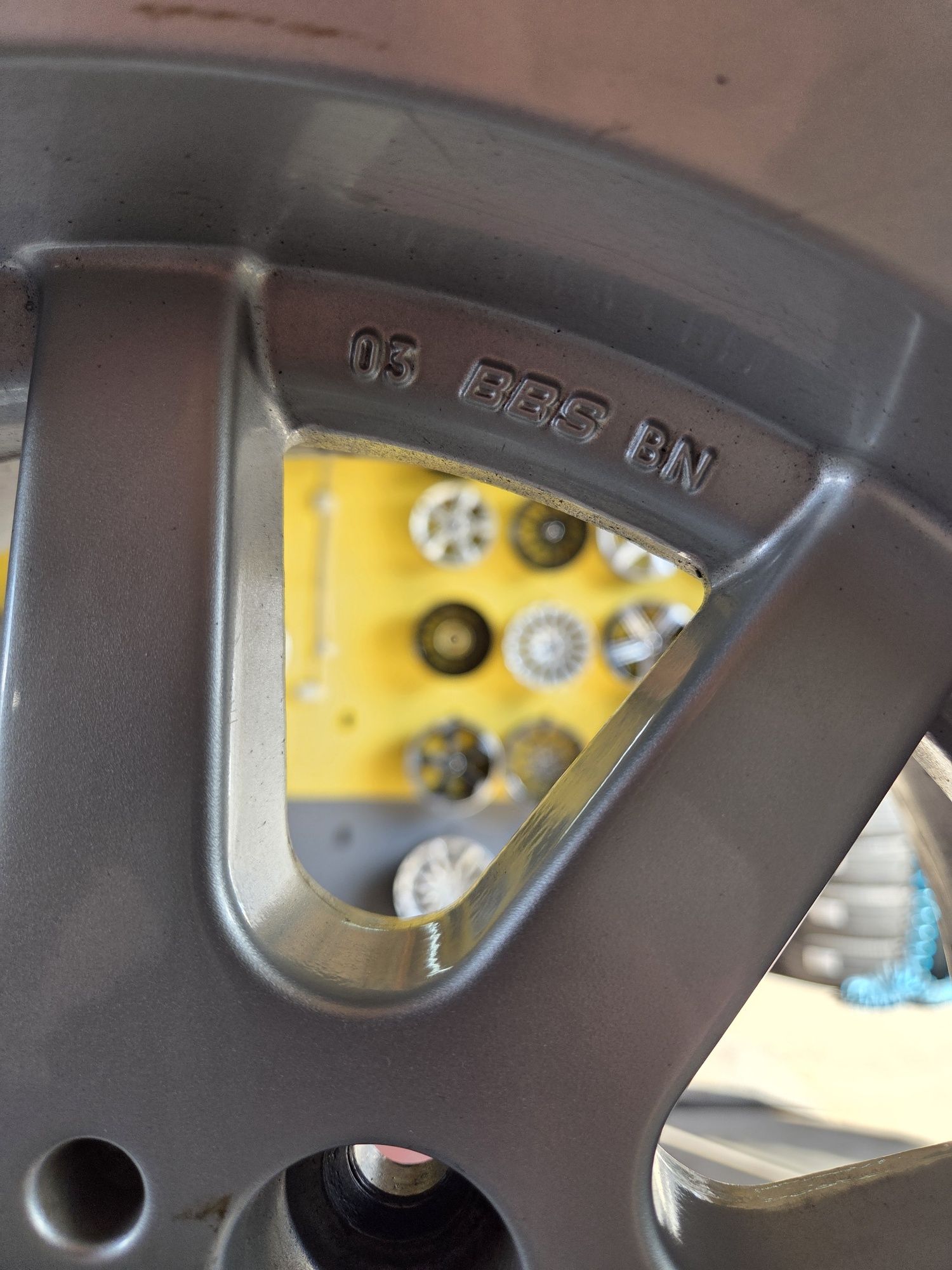 Felgi Aluminiowe 5x120 7Jx15 ET20 Bmw BBS