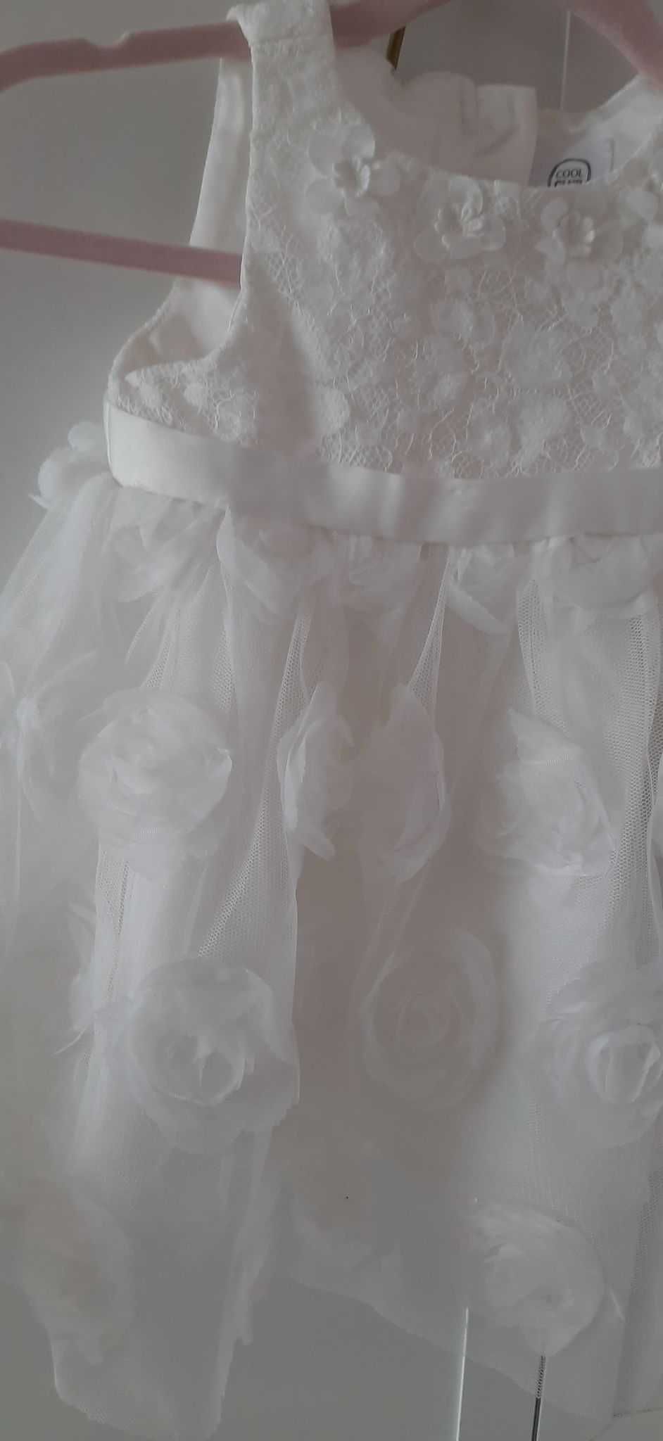 Śliczna biała sukienka rozm. 68, idealna do chrztu, SMYK