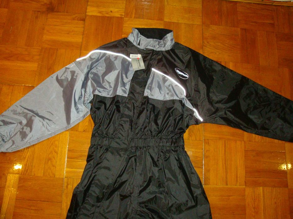 Дождевик-комбинезон ZED-НОВЫЙ , размер L-XL ( 52-54 )