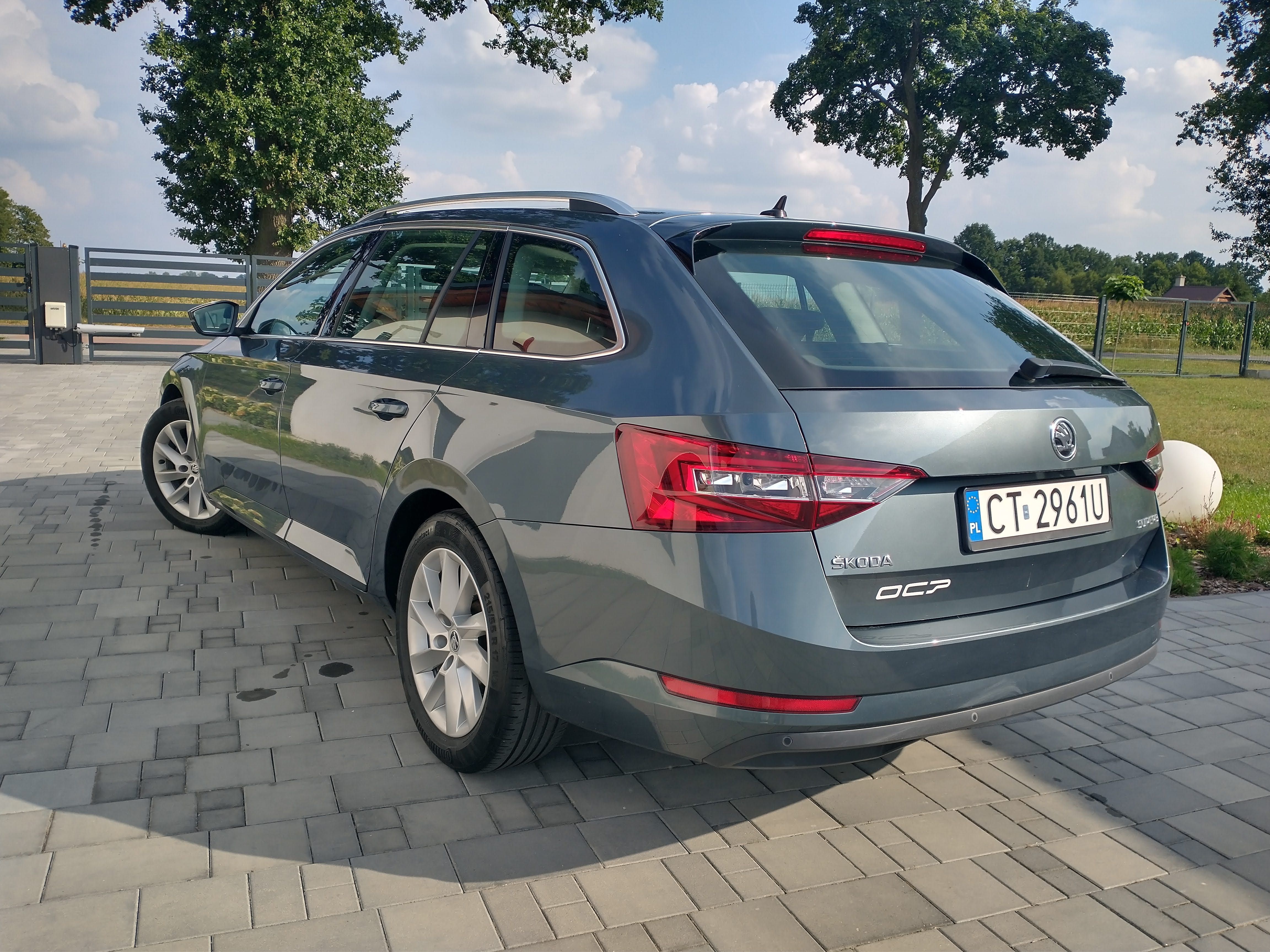 Skoda Superb Kombi 2.0 TDI DSG