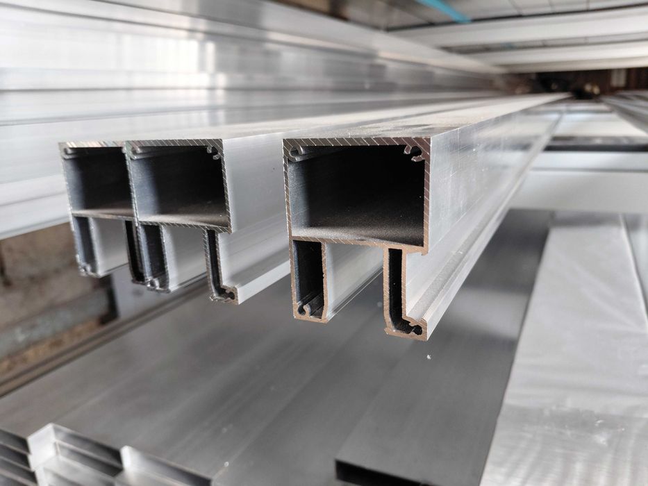 Profil ocynkowany 80x20x1 (L-5MB, L-6MB), I GAUNEK