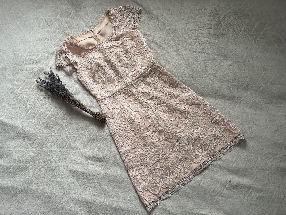 Жіноча сукня розмір S